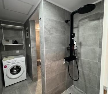 Perea Apartment | Damian's Cozy Pool Apartment