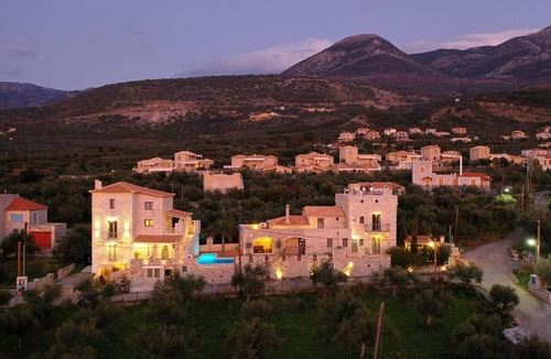 Riglia Apartment | Danae – Cozy Sea-View Retreat in the Peloponnese