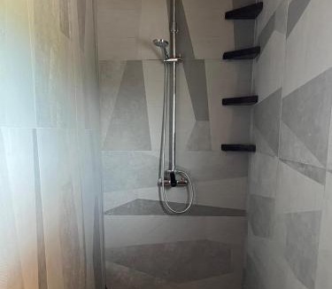 Roda House | Danielle cottage