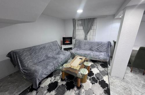 Pejë Hostel | Dardania Hostel