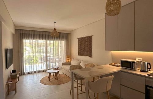 Nikita Apartment | Darion Residence A11