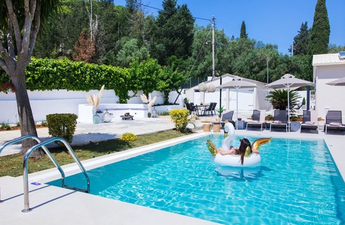 Spartylas Apartment | Dea Attica - Sea View Apartment with swimming pool