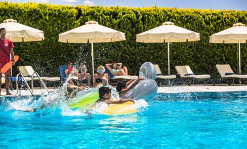 Acharnes Hotel | Dekelia Hotel