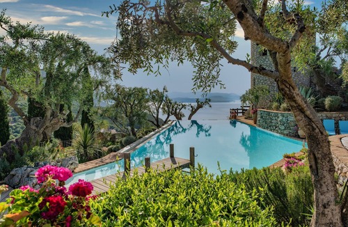 Spartylas Villa | Del Cielo secluded luxury private villa in 4 acres.