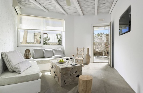 Apollonia Apartment | Delmar Apartments & Suites - Delmar Collection