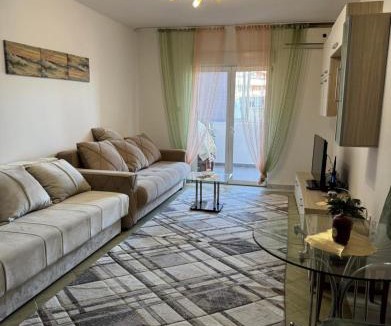 Podmaine Apartment | Delux m&m