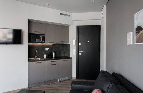 Kinosargous Apartment | Deluxe 1BR Apartment at WYZ Athens