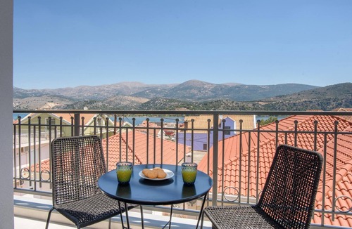 Argostoli Town Apartment | Deluxe 2br Suite With sea Views to Argostoli bay