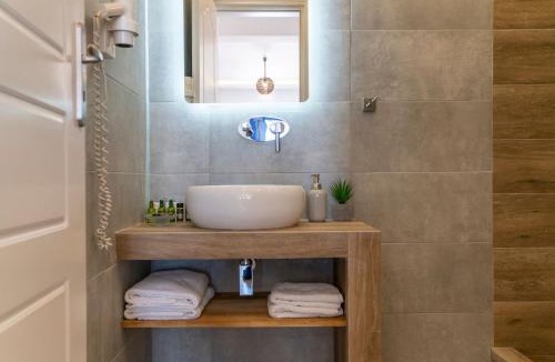 Agios Georgios House | Deluxe Apartment BB for 4 guests