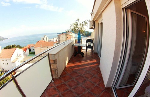 Becici Apartment | Deluxe apartment with sea view in "Mila & Aleksandr apartments"