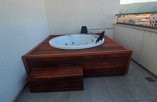 Ulcinj Apartment | Deluxe duplex vacation rental with a hot tub, just 5 minutes from the sandy beach