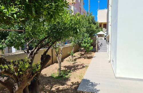 Rhodes Town House | Deluxe house, 5 min. walk from Old Town, Acropolis and city centre. Free Wi-Fi.