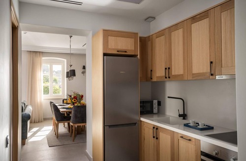 Old Town House | Deluxe Suite Side Sea View