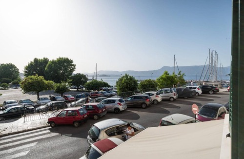 Old Town House | Deluxe Suite Side Sea View