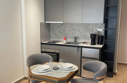 Thessaloniki City Centre Apartment | Deluxe Suite Zotos Luxury Studios & Apartments
