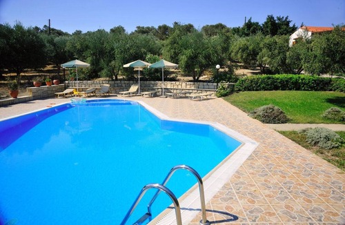Adele Villa | Deluxe Villa Crete | Villa Lefkothea | 4 Bedroom | Swimming Pool