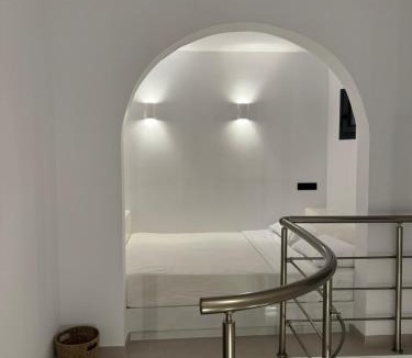 Ios Town Apartment | Deos luxury house