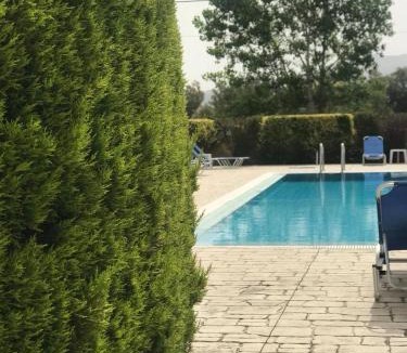 Agrilia Hotel | Derekas studios & apartments