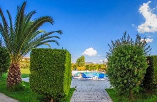Agrilia Hotel | Derekas studios & apartments