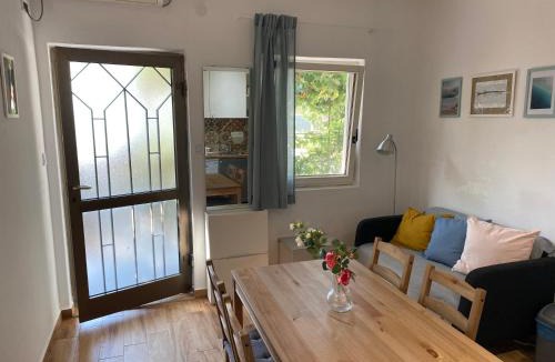 Zgrade House | Deskos sea house in Sutomore ground floor