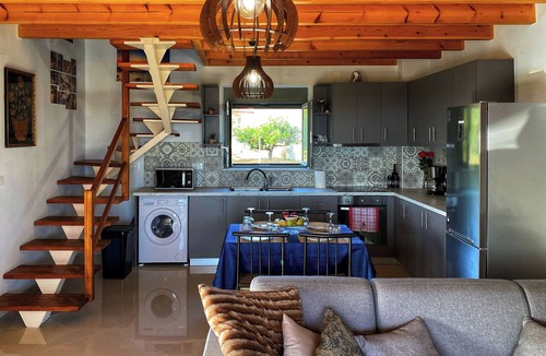Kamisiana Villa | Destan & Juliette Luxury sea villa