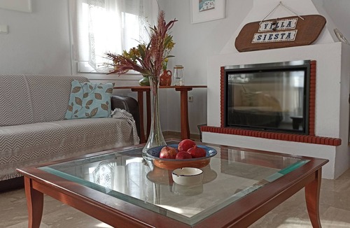Kavala House | Detached HOLIDAY HOUSE by the sea