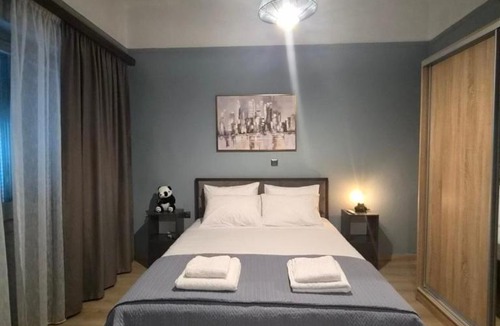 Kallithea Apartment | Detached house with garden 12 minutes from the Stavros Niarchos Foundation
