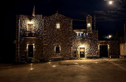Omales Apartment | Diak’s Tower | Sunset Sea View in Mani