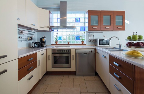 Kato Diminio Apartment | Diamante Beachfront Suite