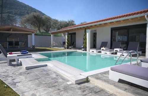 Notos Villa | Diamond Luxury Villa Corfu