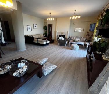 Perea Apartment | Diamond Sunset Apartments