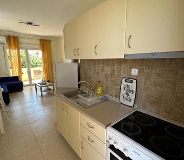 Flogita Apartment | Dimar3 Seaside Apartment