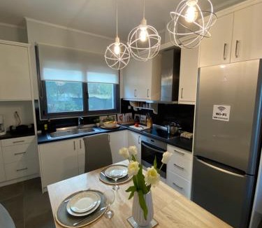 Leptokaria House | Dimis cozy villa near the sea!