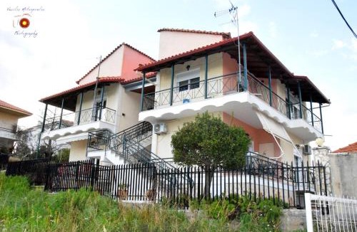 Petalidi Apartment | Dimitra's Little House