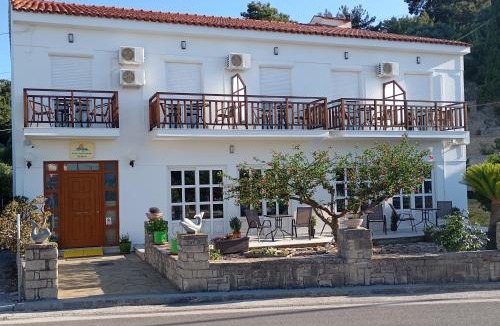 Kokkari Hotel | Dina Apartments Kokkari, Pension Dina, Dina Rooms