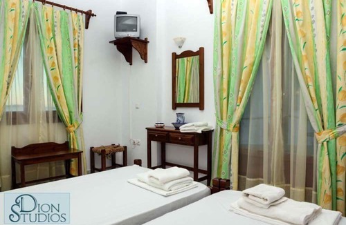 Loutraki Apartment | Dion Studios 3