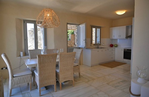 Exomvourgo House | Dioni Tinos, sea view elegant villa