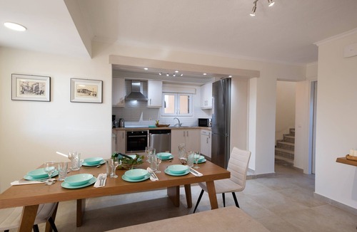 Petaleia Villa | Discounts! Family Villa Portes: infinity pool, amazing sea view, renovated 2022