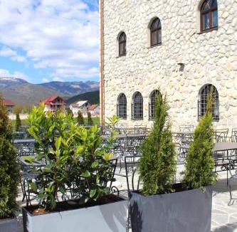 Plav Hotel | Divan