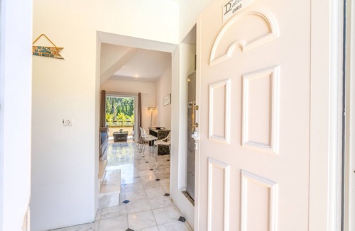 Agios Gordios Apartment | Doliva Chris Apartment with Private Pool, Mountain View, Wi-Fi and Air Conditioning