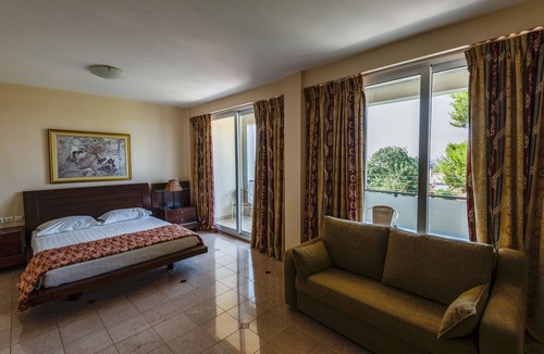 Agii Apostoli Hotel | Dolphin Resort Hotel & Conference