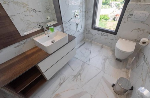 Dobra Voda House | Double Room with Sea View and Balcony (301)