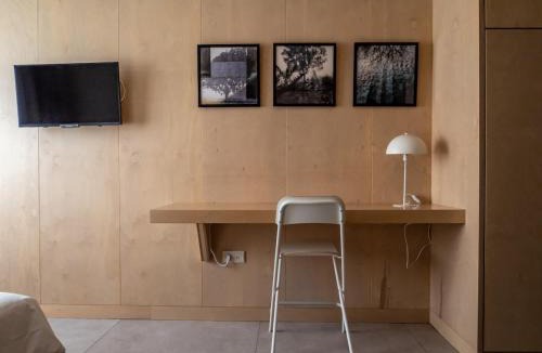 Korinthos Apartment | Downtown photographer's studio