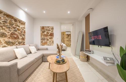 Mousio Apartment | DP Homes Exarcheia 1Α-Stone Apt near Metro & Museum
