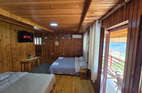 Njegovuđa Apartment | DRAGON GARDEN Tara Bridge View