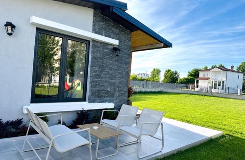 Velipoje House | Dream House Alavana