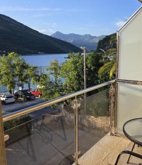Lepetane Apartment | Dream Vacation Apartments