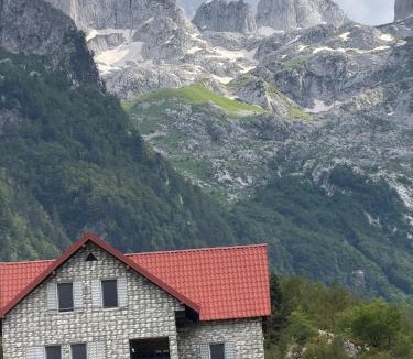 Montenegro House | DreamHouse Grebaje
