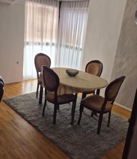 Pluzine Apartment | DSM & Victory