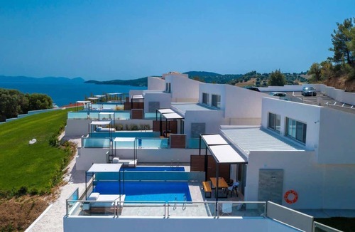 Kassandra Apartment | Duplex Suite w/Heated Pool & Sea View